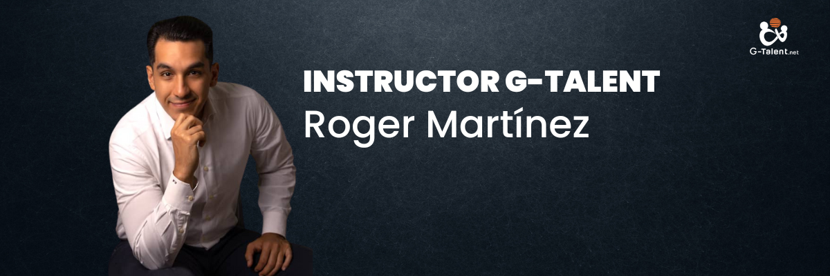 Instructor Roger Martínez